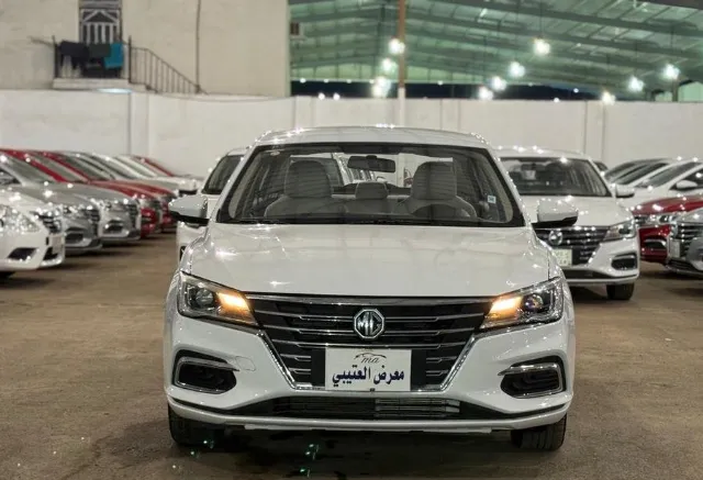 ام جي 5 STANDARD 2023 للبيع في جدة — ممشى 15,000 كم