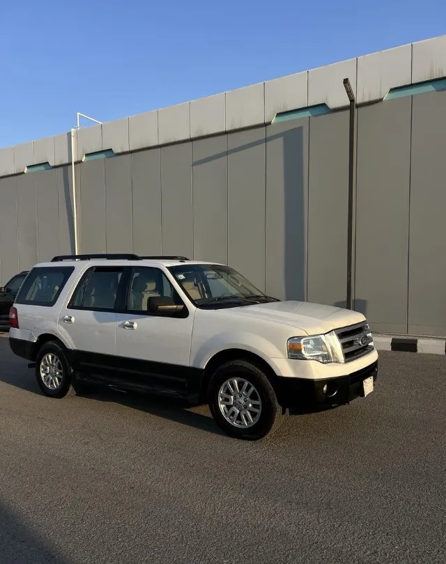 فورد اكسبديشن STANDARD 2012 للبيع في أبها — ممشى 420,000 كم