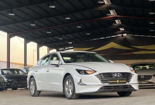 هيونداي · سوناتا STANDARD 2022 للبيع في الرياض — ممشى 53,000 كم
