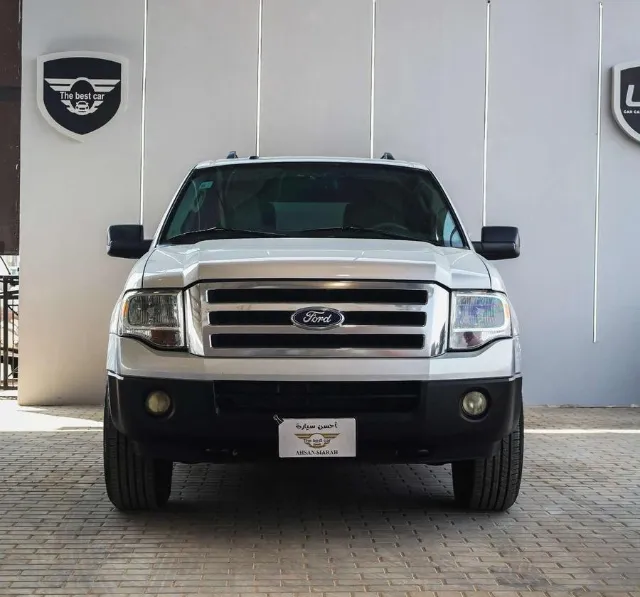 فورد · اكسبديشن STANDARD 2013 للبيع في الرياض — ممشى 230,000 كم
