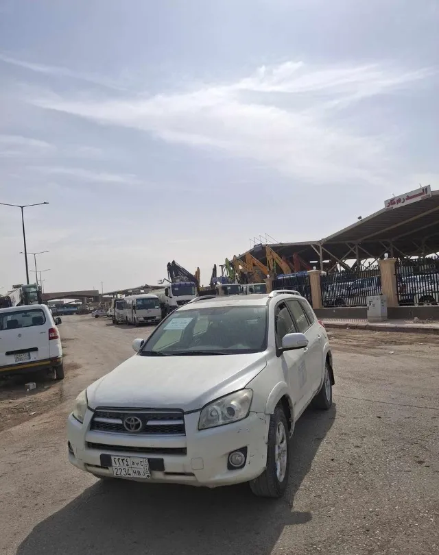 تويوتا · راف فور 2012 للبيع في الرياض — ممشى 200,000 كم