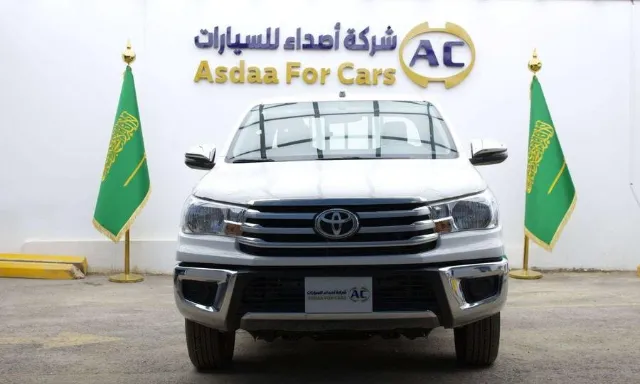تويوتا · هايلكس 2023 للبيع في الرياض