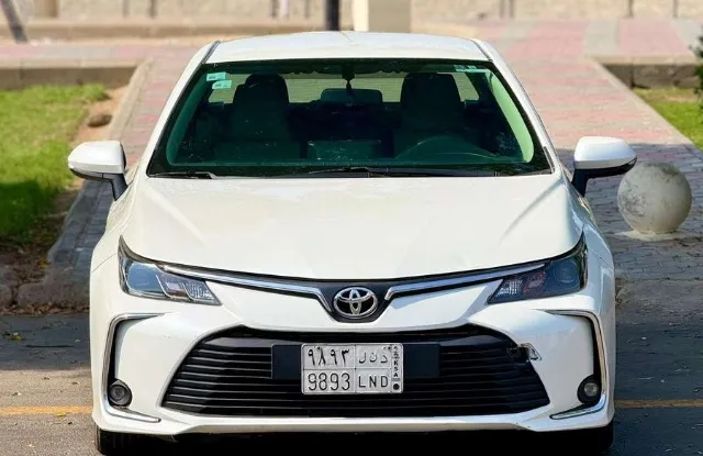 تويوتا كورولا 2021 للبيع في جدة — ممشى 307,000 كم