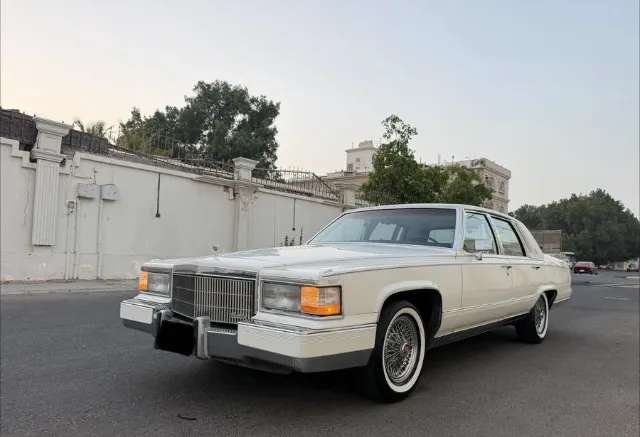 كاديلاك · ايه تي اس 1990 للبيع في جدة — ممشى 290,000 كم