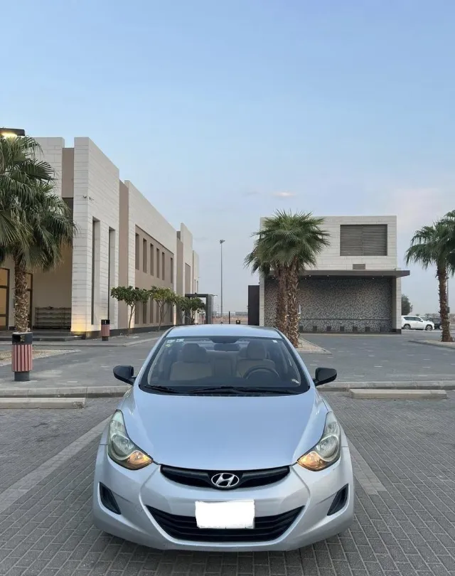 هيونداي · النترا 2013 للبيع في الرياض — ممشى 175,000 كم