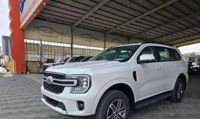 فورد · إيفرست STANDARD 2025 للبيع في الرياض