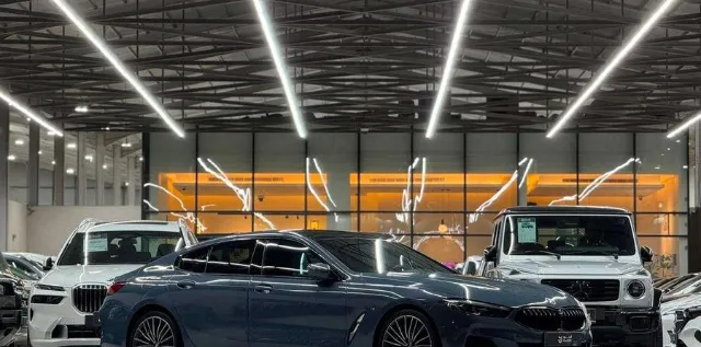 بي ام دبليو · الفئة الثامنة 2020 للبيع في الرياض — ممشى 131,000 كم