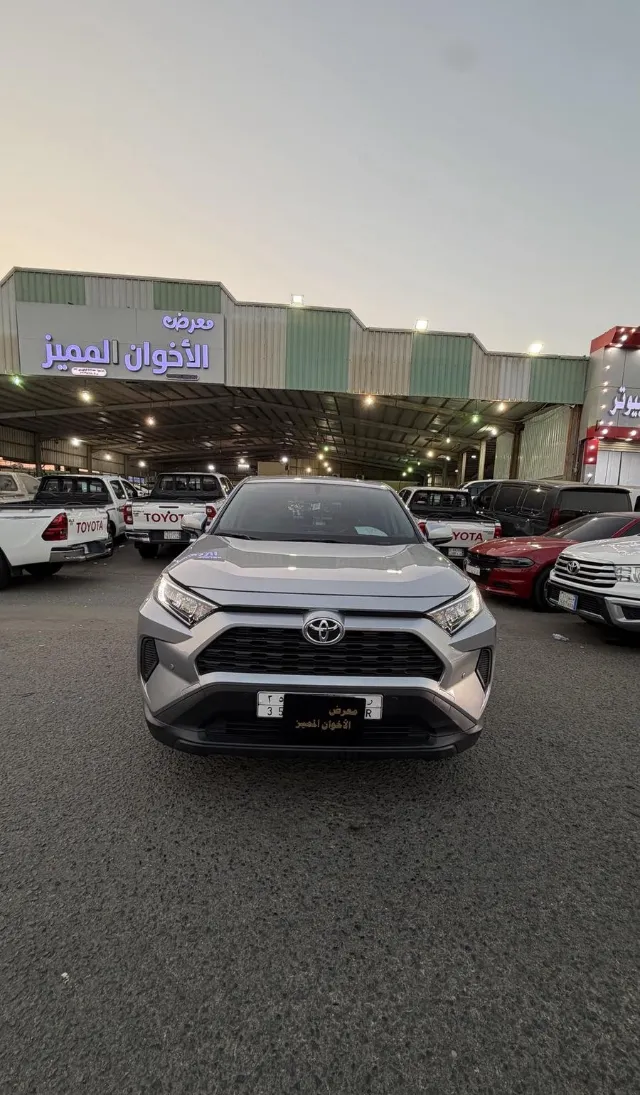 تويوتا راف فور 2025 للبيع في جدة — ممشى 60,000 كم
