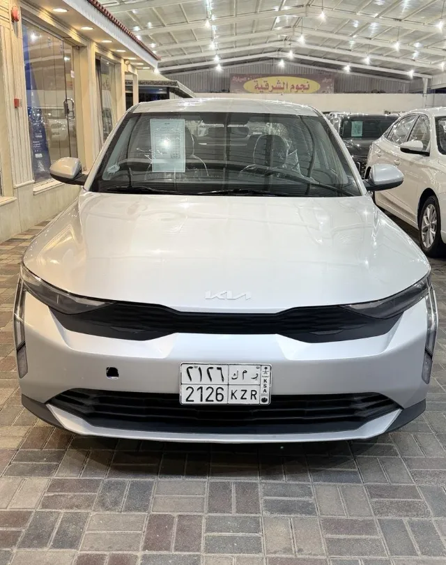 كيا · كي 3 STANDARD 2025 للبيع في الدمام — ممشى 55,000 كم