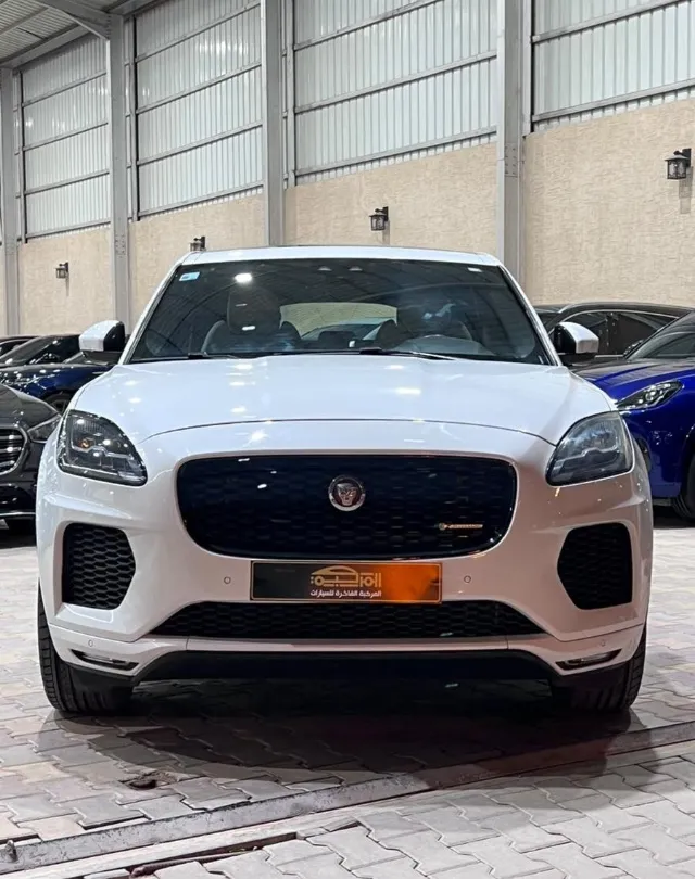 جاكوار · اي بيس 2018 للبيع في الرياض — ممشى 51,000 كم