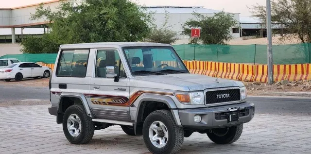 تويوتا لاندكروزر 70 2022 للبيع في الرياض