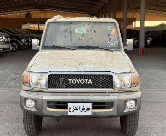تويوتا · لاندكروزر 70 STANDARD 2023 للبيع في الرس — ممشى 89,000 كم