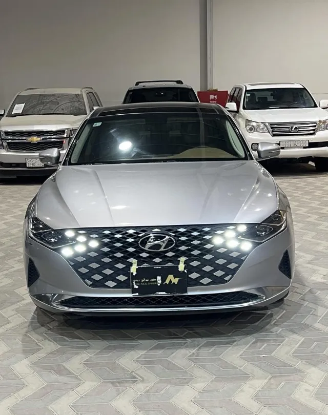 هيونداي ازيرا 2021 للبيع في الرياض