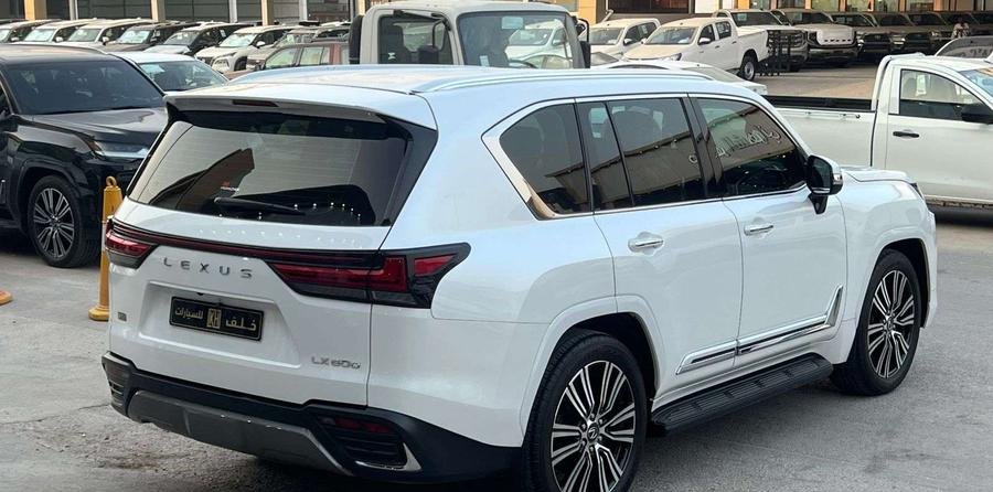 لكزس LX600 موديل 2024 - معرض خلف للسيارات