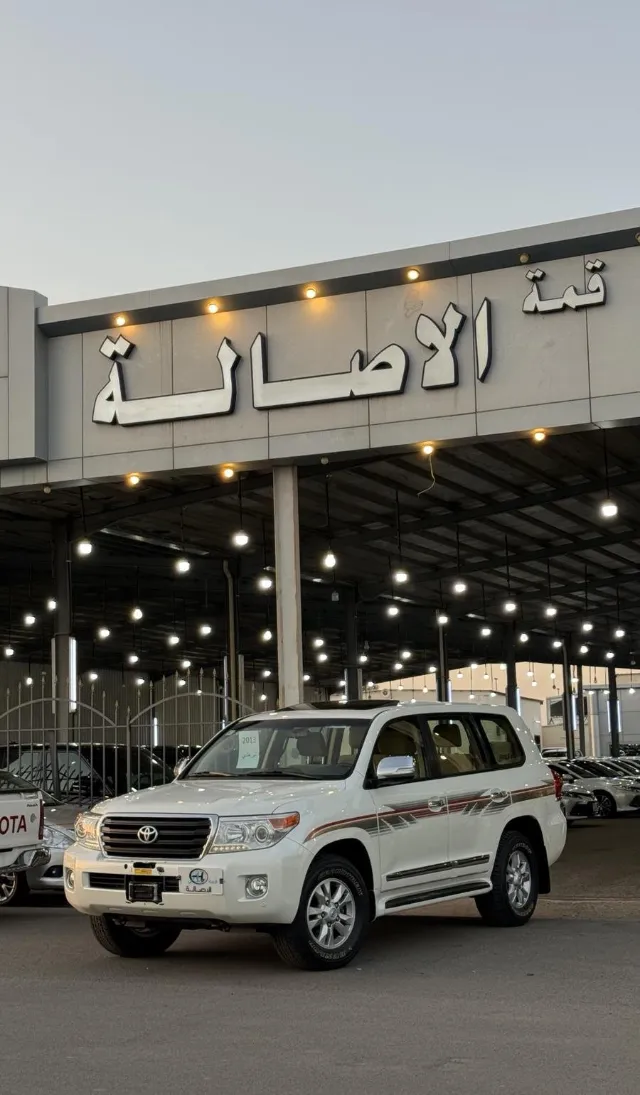 تويوتا · لاندكروزر 2013 للبيع في المدينة المنورة — ممشى 158,000 كم