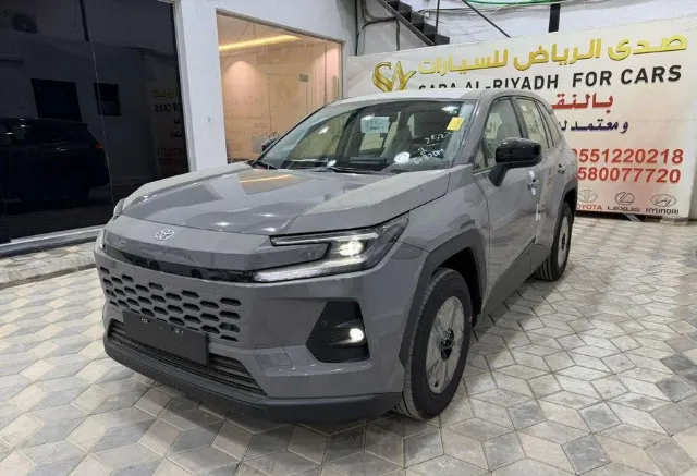 تويوتا · راف فور STANDARD 2026 للبيع في الرياض — ممشى 0 كم