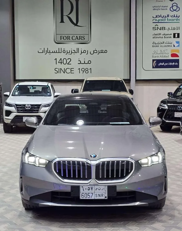 بي ام دبليو الفئة الخامسة 2024 للبيع في الرياض — ممشى 40,000 كم