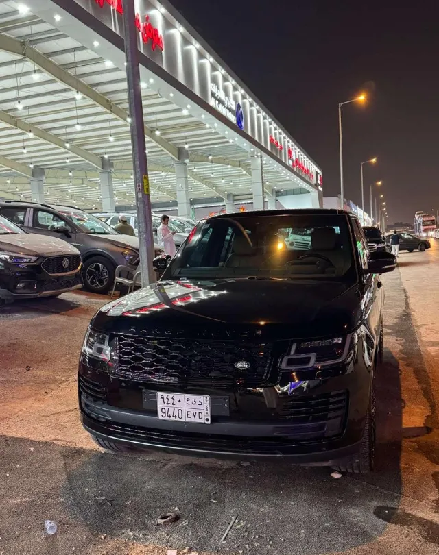 رينج روفر رينج روفر 2018 للبيع في الرياض — ممشى 189,000 كم