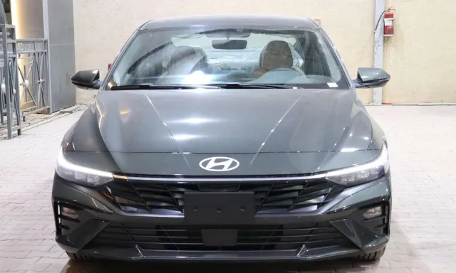 هيونداي · النترا 2000 للبيع في الرياض