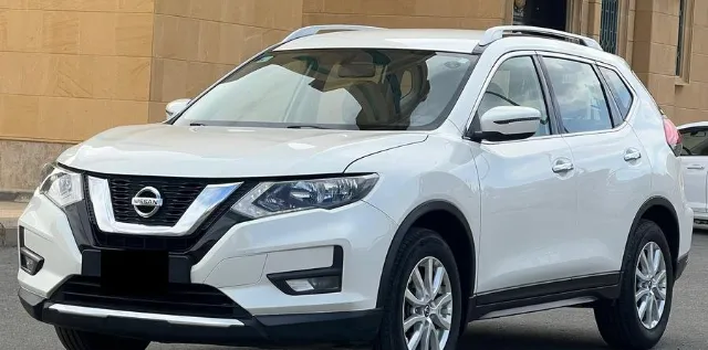 نيسان · اكس تريل 2022 للبيع في أبها — ممشى 136,000 كم