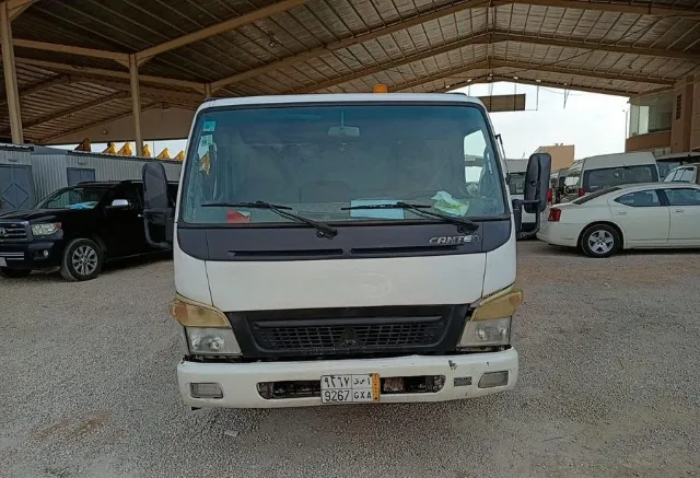ميتسوبيشي كانتر 2008 للبيع في الرياض — ممشى 458,000 كم