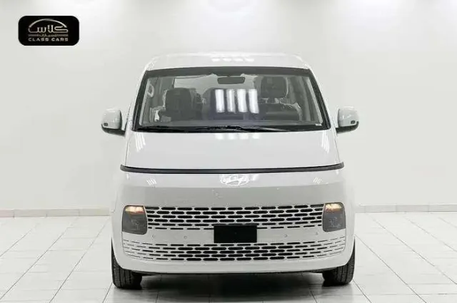 هيونداي · ستيريا 2025 للبيع في جدة — ممشى 4 كم