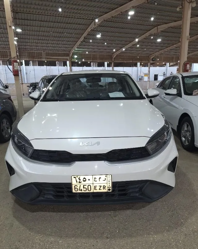 كيا · سيراتو 2024 للبيع في الدمام — ممشى 64,000 كم