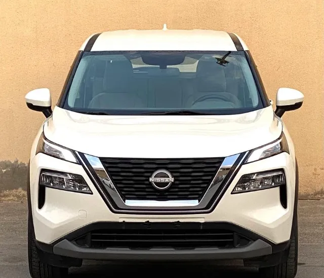 نيسان · اكس تريل STANDARD 2023 للبيع في الرياض — ممشى 42,000 كم