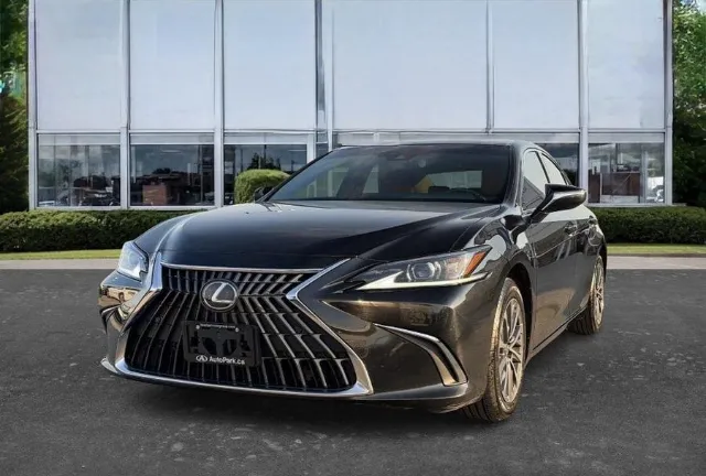 لكزس · اي اس 350 2022 للبيع في الرياض — ممشى 33,000 كم