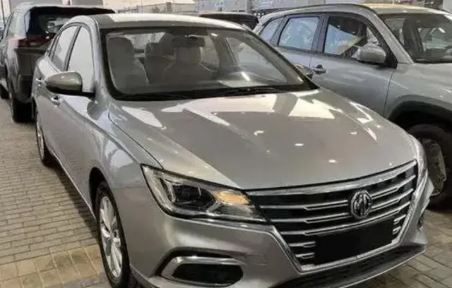 ام جي ام جي 5 STANDARD 2025 للبيع في الرياض