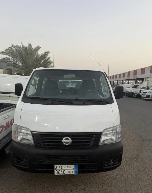نيسان · اورفان 2010 للبيع في جدة — ممشى 70,000 كم