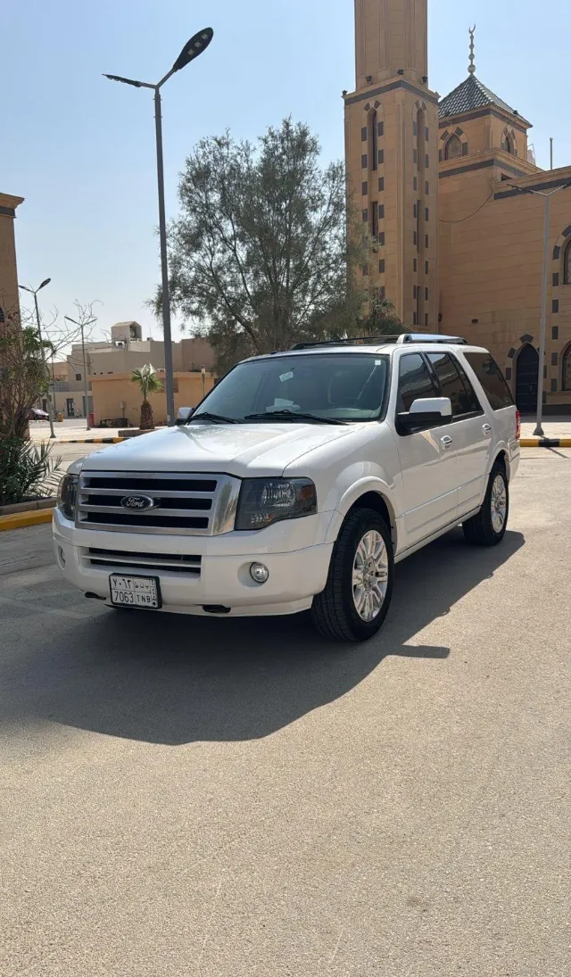 فورد · توروس 2012 للتنازل في الرياض — ممشى 140,000 كم