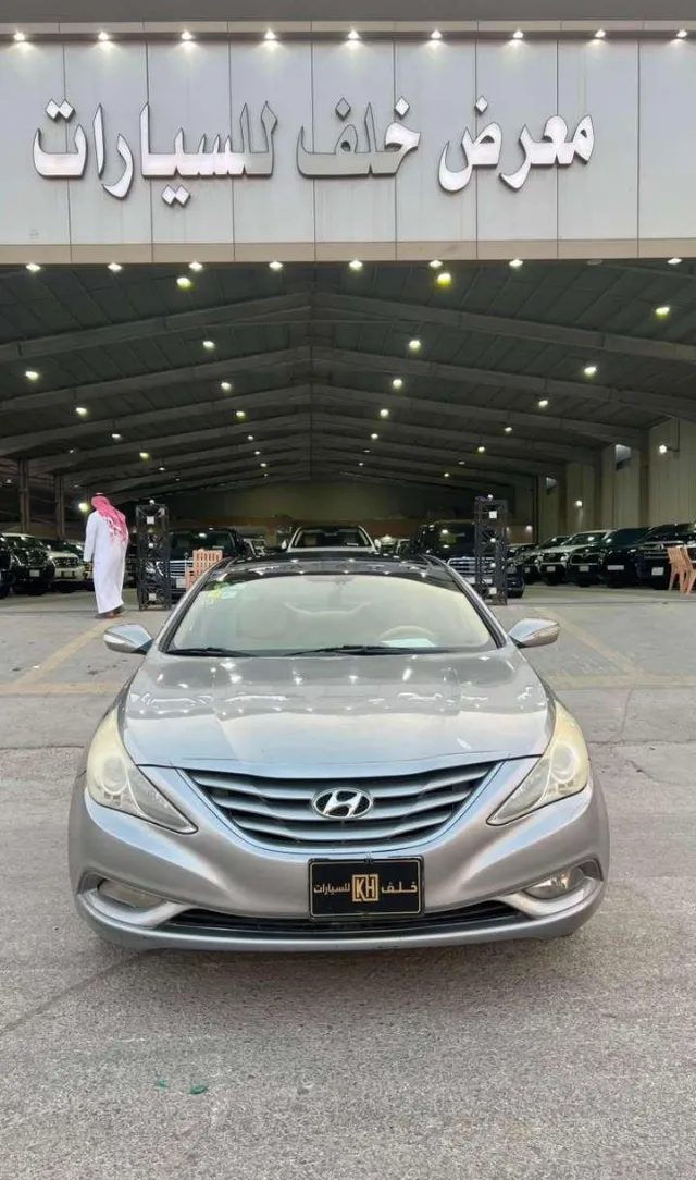 هيونداي · سوناتا 2012 للبيع في الرياض — ممشى 360,000 كم