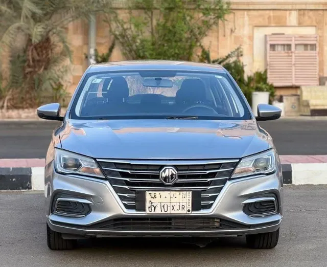 ام جي 5 2023 للبيع في جدة — ممشى 317,000 كم