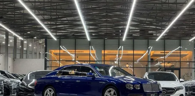 بنتلي · فلاينج سبير 2015 للبيع في الرياض — ممشى 169,000 كم