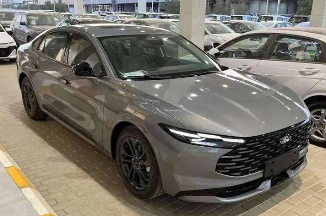 فورد · توروس 2000 للبيع في جدة — ممشى 1 كم