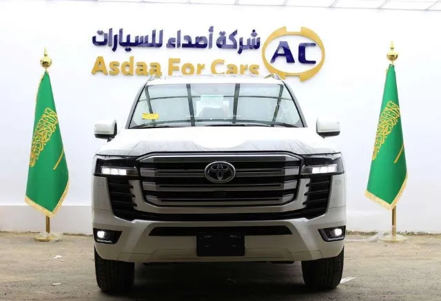 تويوتا · لاندكروزر 2025 للبيع في الرياض — ممشى 12 كم