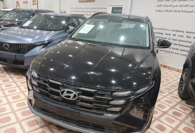 هيونداي · توسان 2025 للبيع في أبها — ممشى 1,600 كم