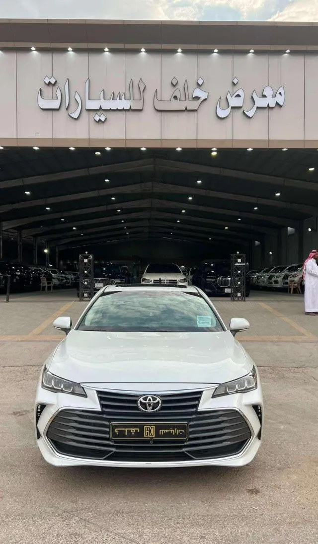 تويوتا · افالون 2022 للبيع في الرياض — ممشى 58,000 كم
