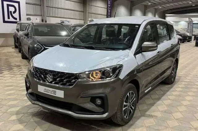 سوزوكي · ارتيجا 2025 للبيع في الرياض — ممشى 1,500 كم