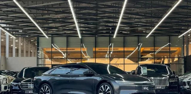 لوسيد · اير 2024 للبيع في الرياض — ممشى 14,000 كم