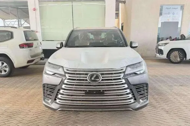 لكزس · ال اكس 600 2026 للبيع في الرياض — ممشى 10 كم