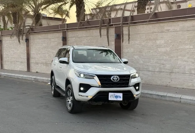 تويوتا فورتشنر 2024 للبيع في جدة — ممشى 121,000 كم