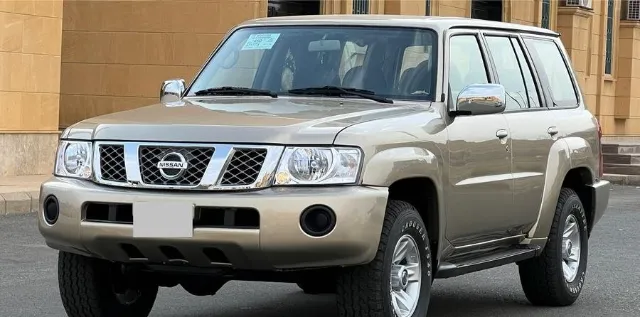 نيسان · باترول 2005 للبيع في أبها — ممشى 404,000 كم