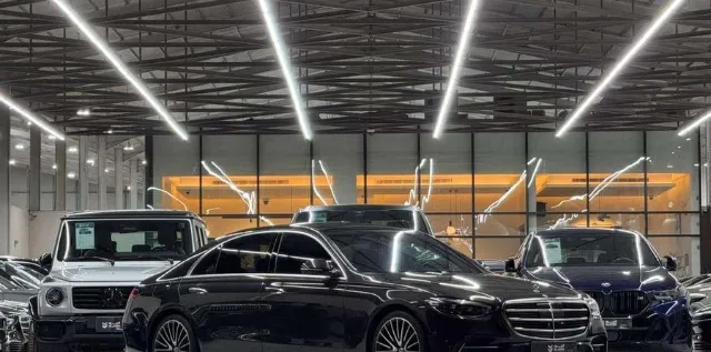 مرسيدس بنز اس كلاس 2022 للبيع في الرياض — ممشى 45,000 كم