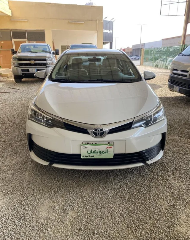 تويوتا كورولا 2018 للبيع في بريدة — ممشى 280,000 كم