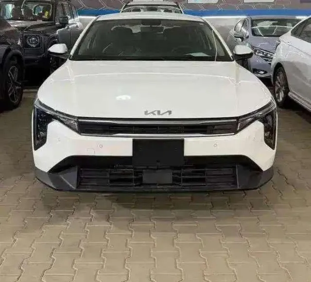 كيا · كي 4 STANDARD 2026 للبيع في الرياض