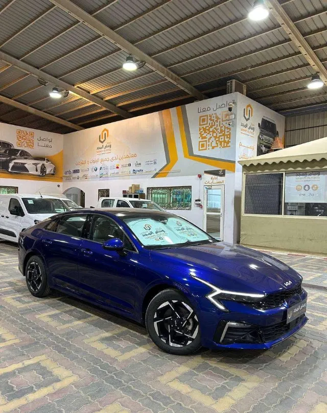 كيا · كي 5 STANDARD 2025 للبيع في الرياض