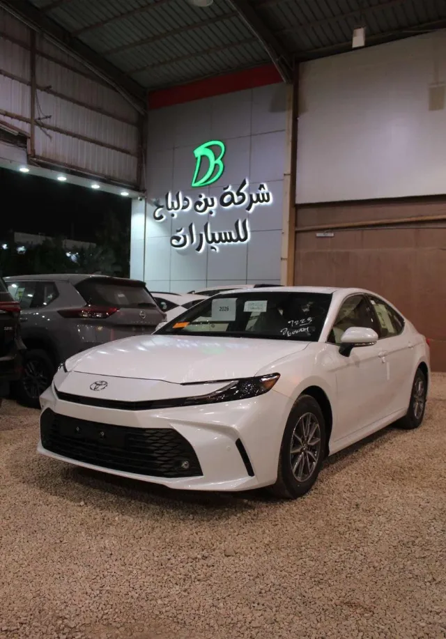 تويوتا كامري STANDARD 2026 للبيع في الرياض — ممشى 0 كم