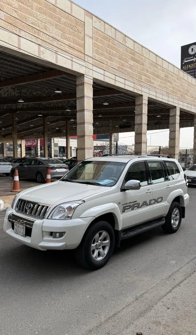 تويوتا · برادو 2005 للبيع في أبها — ممشى 224,000 كم